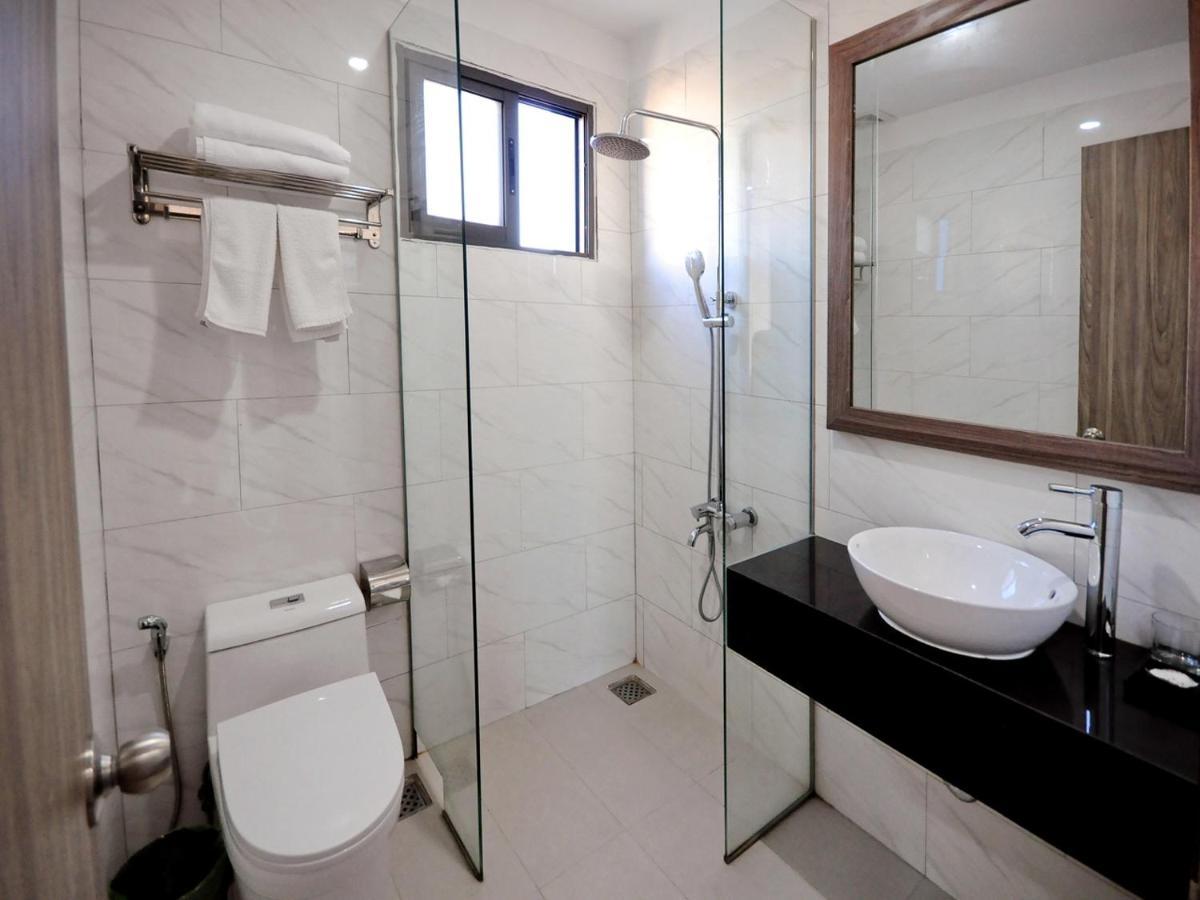 Mega Light Hotel Nha Trang Bagian luar foto